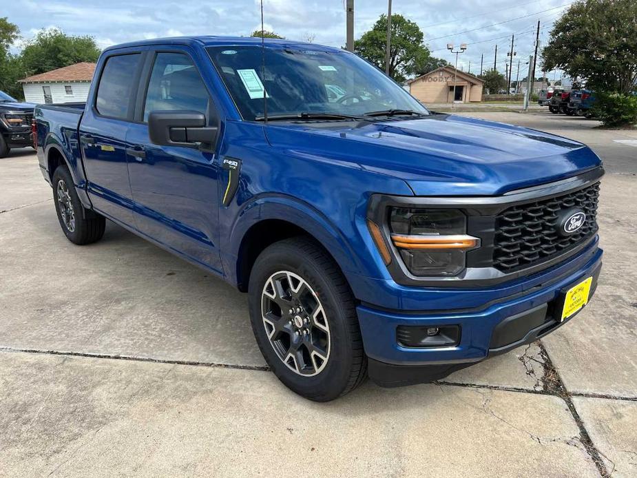 new 2024 Ford F-150 car, priced at $39,330