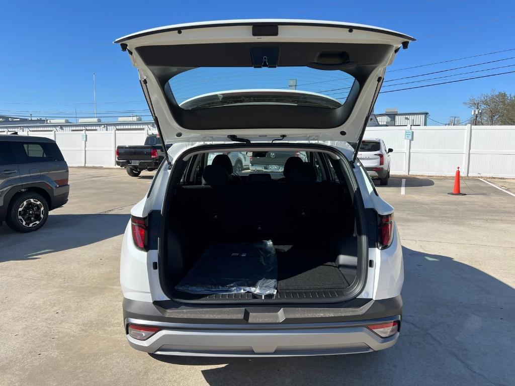 new 2025 Hyundai Tucson car, priced at $28,862