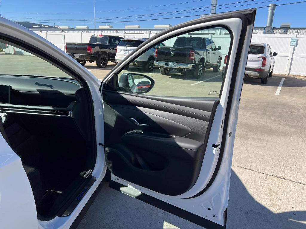 new 2025 Hyundai Tucson car, priced at $28,862