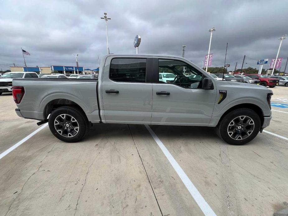 new 2024 Ford F-150 car, priced at $38,330