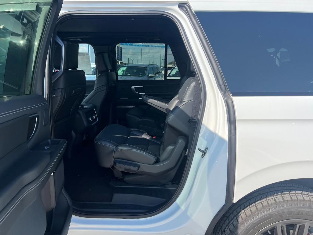 new 2025 Ford Expedition Max car, priced at $83,965