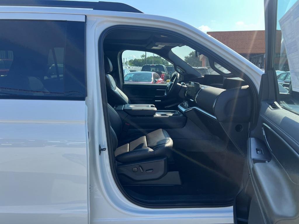 new 2025 Ford Expedition Max car, priced at $83,965