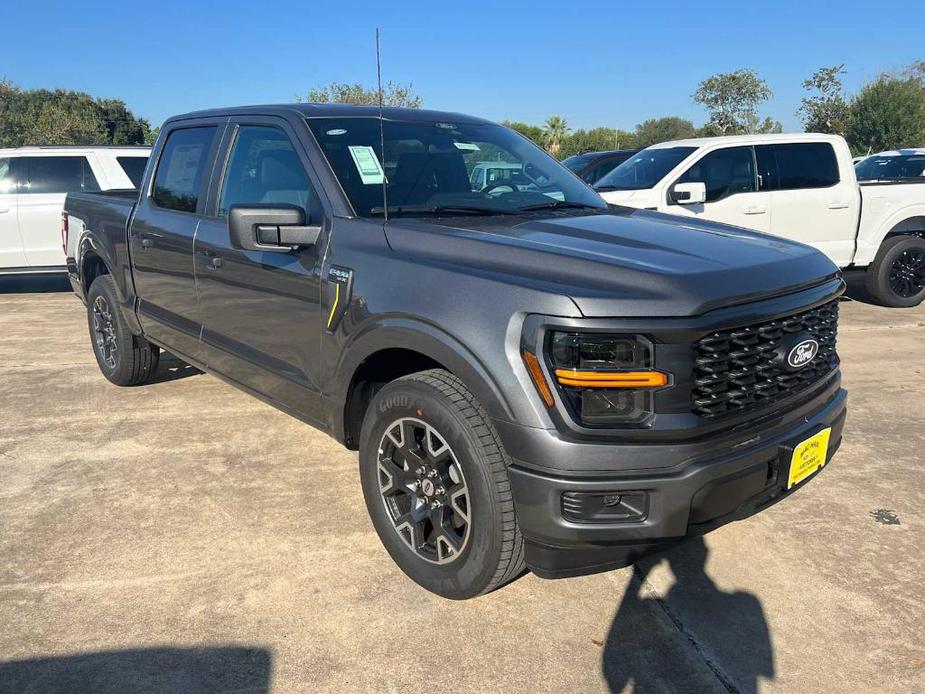 new 2024 Ford F-150 car, priced at $39,330