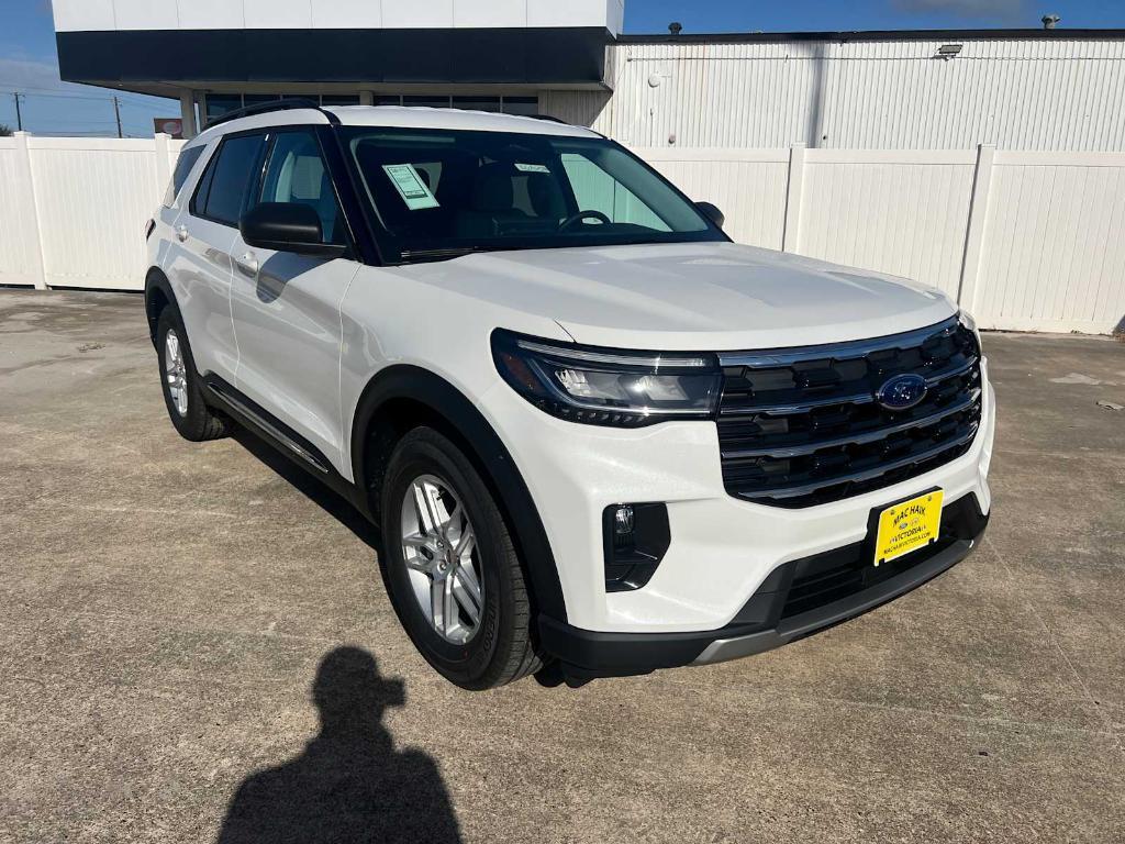 new 2025 Ford Explorer car, priced at $41,105