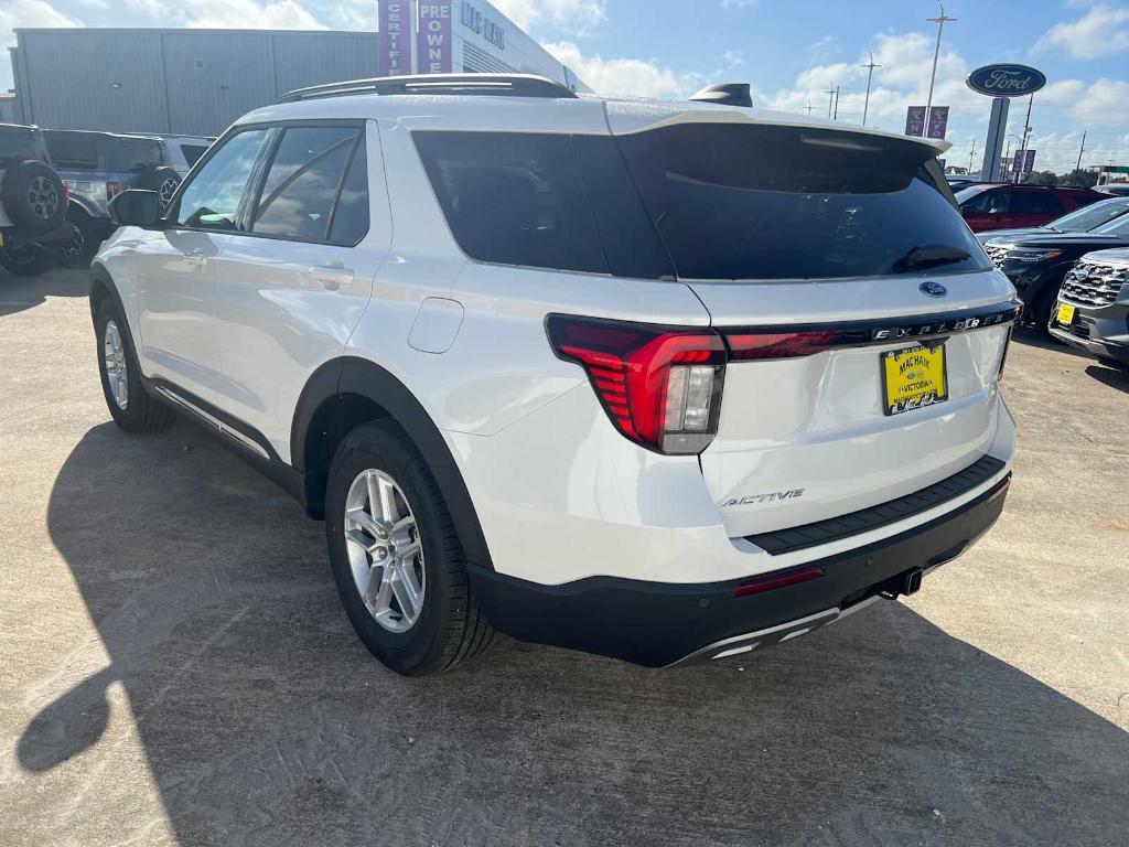 new 2025 Ford Explorer car, priced at $41,105