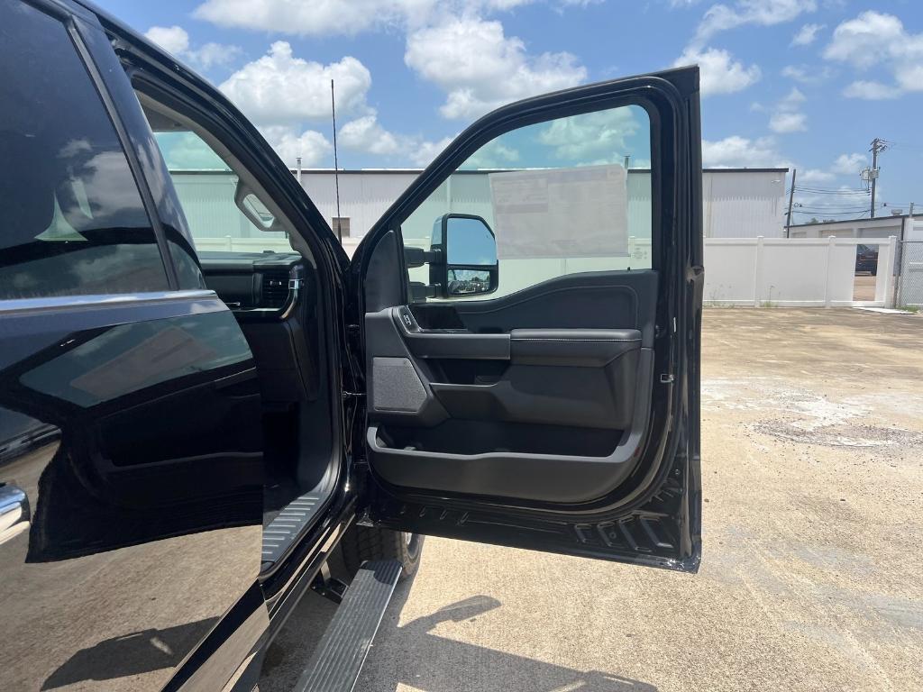 new 2025 Ford F-350 car, priced at $75,470