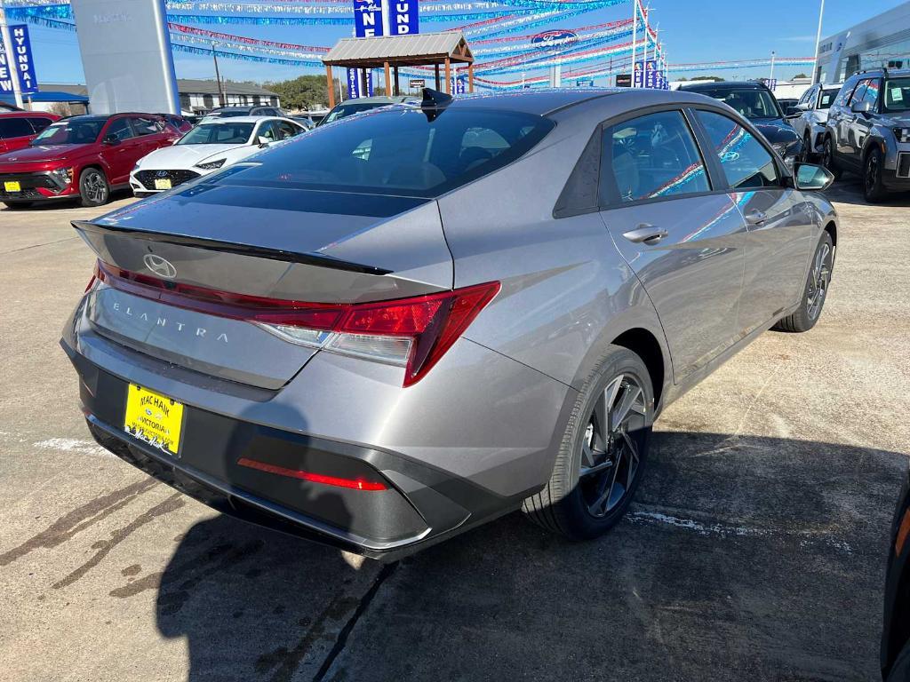 new 2025 Hyundai Elantra car, priced at $24,665