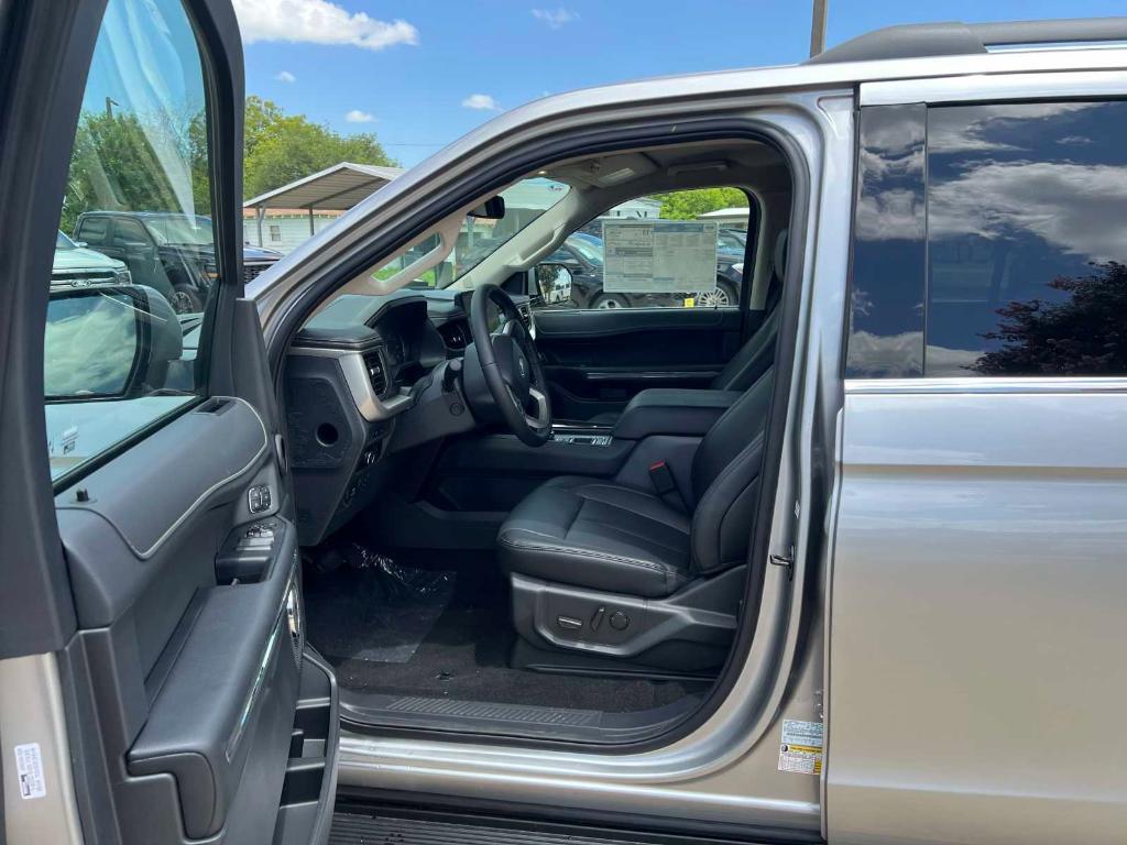 new 2024 Ford Expedition car, priced at $56,125