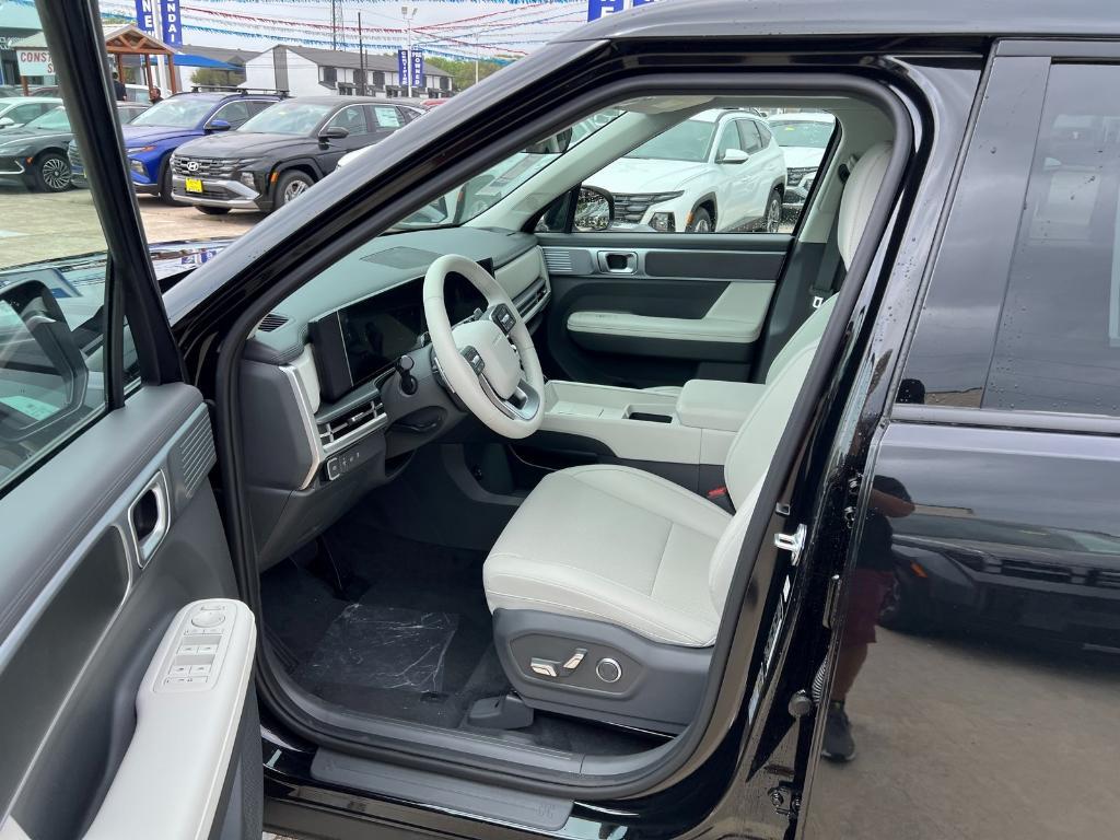 new 2025 Hyundai Santa Fe car, priced at $36,283