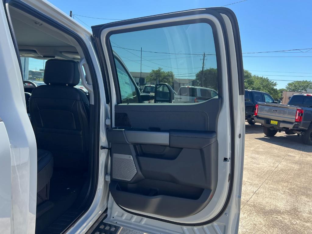new 2025 Ford F-250 car, priced at $91,600
