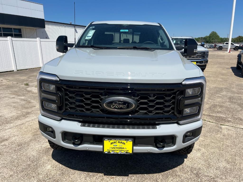 new 2025 Ford F-250 car, priced at $91,600