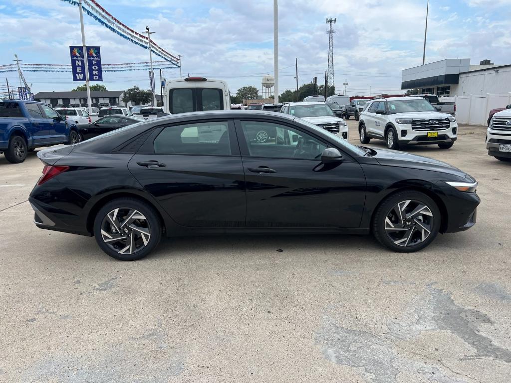 new 2025 Hyundai Elantra car, priced at $24,712