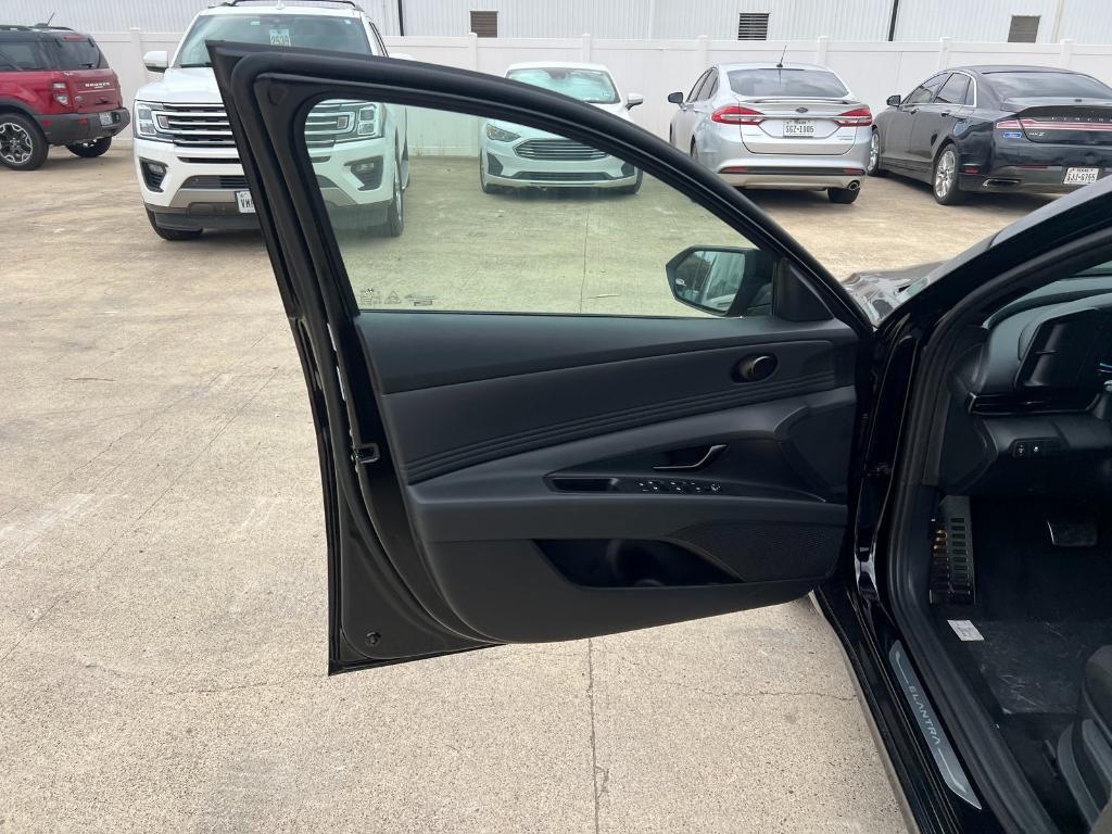 new 2025 Hyundai Elantra car, priced at $24,712