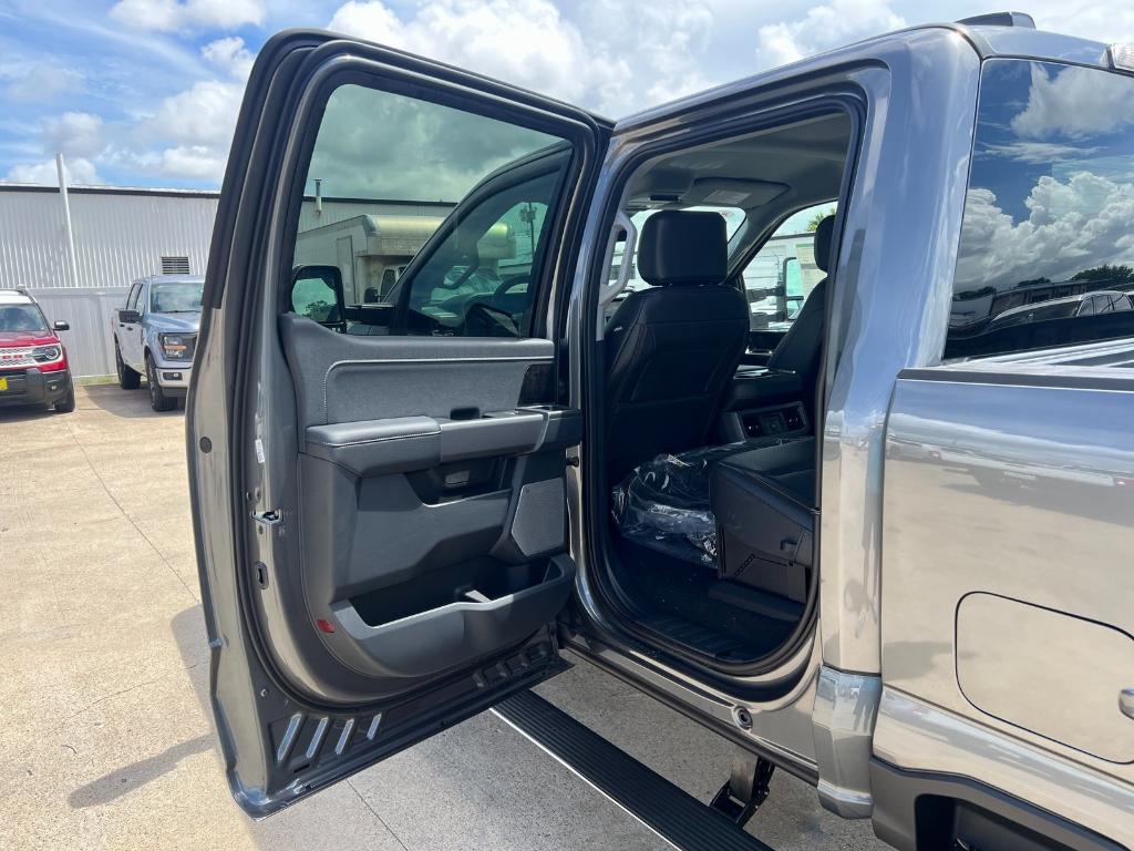 new 2025 Ford F-250 car, priced at $74,970