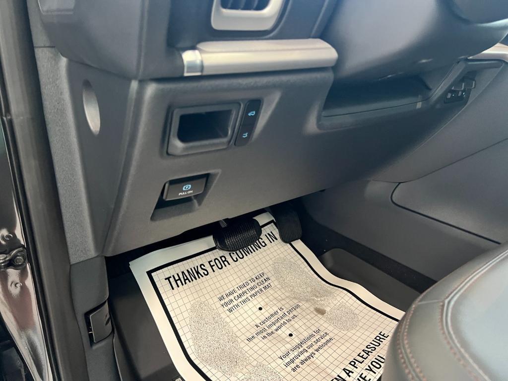 new 2025 Ford Expedition Max car, priced at $71,905