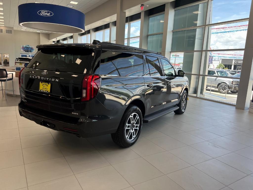 new 2025 Ford Expedition Max car, priced at $71,905