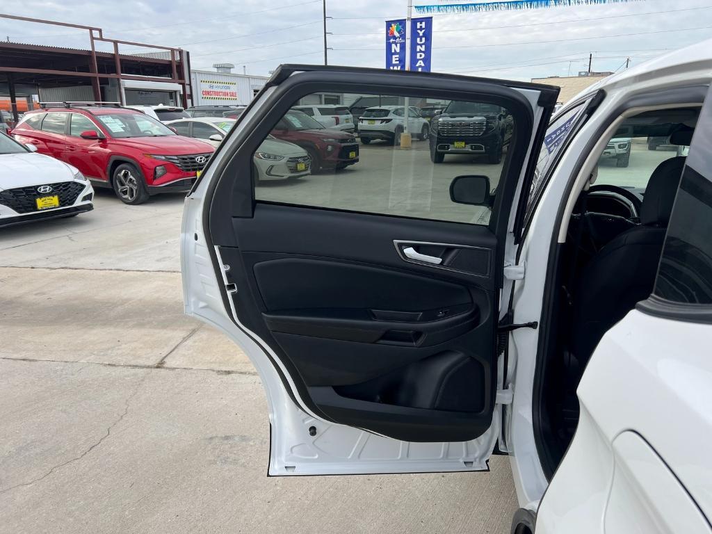 used 2024 Ford Edge car, priced at $28,327