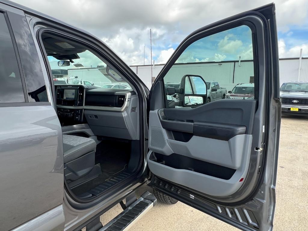 new 2025 Ford F-350 car, priced at $70,035