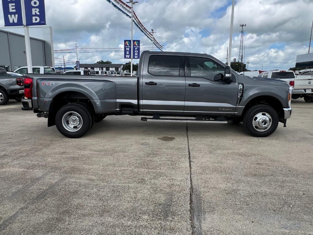 new 2025 Ford F-350 car, priced at $70,035