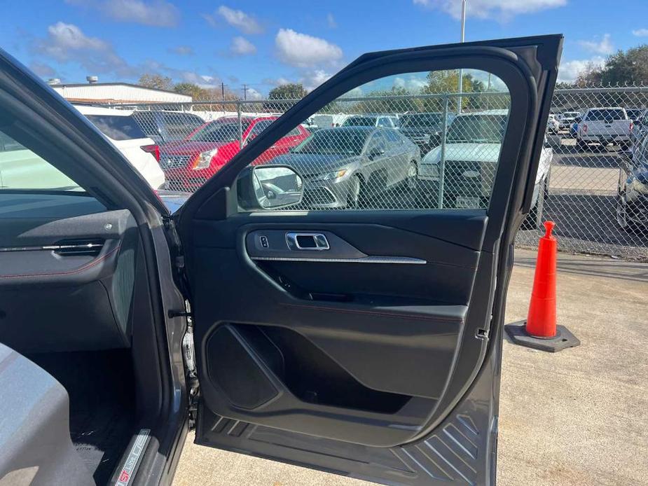 new 2025 Ford Explorer car, priced at $48,700