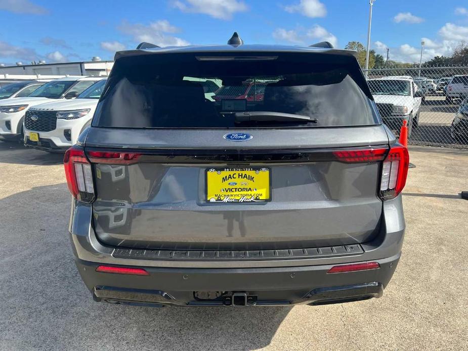 new 2025 Ford Explorer car, priced at $48,700