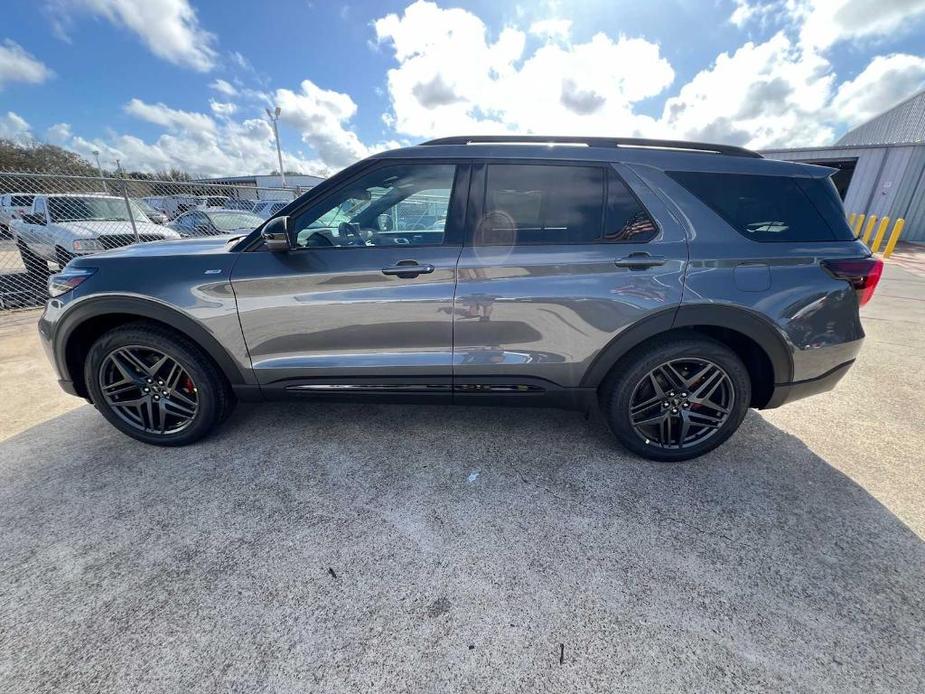 new 2025 Ford Explorer car, priced at $48,700