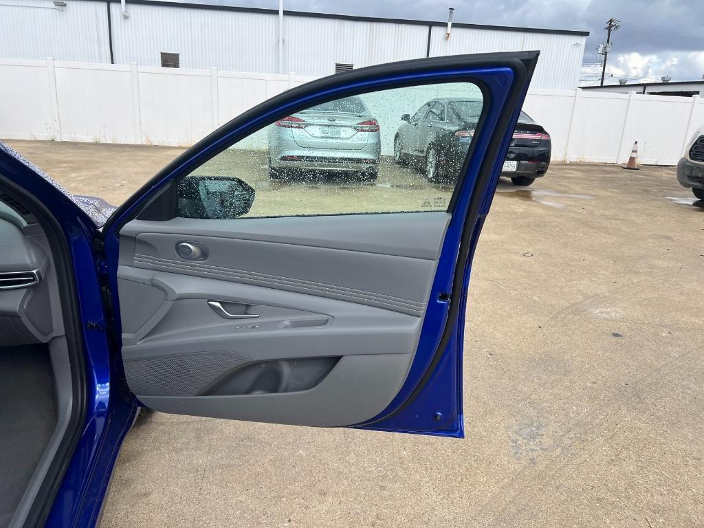 new 2025 Hyundai Elantra car, priced at $25,160