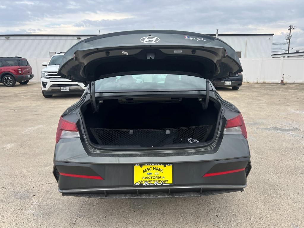new 2025 Hyundai Elantra car, priced at $24,712