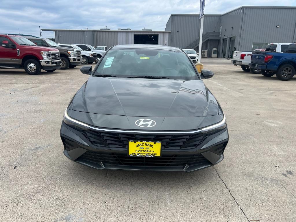 new 2025 Hyundai Elantra car, priced at $24,712