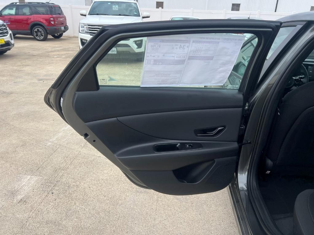 new 2025 Hyundai Elantra car, priced at $24,712