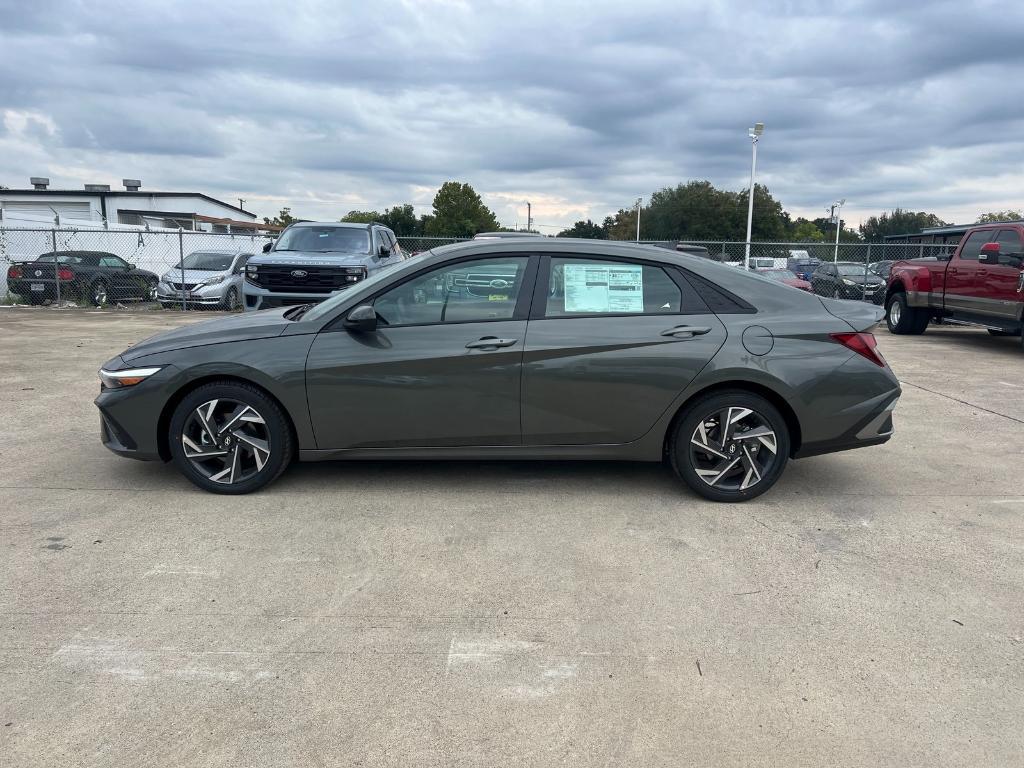 new 2025 Hyundai Elantra car, priced at $24,712