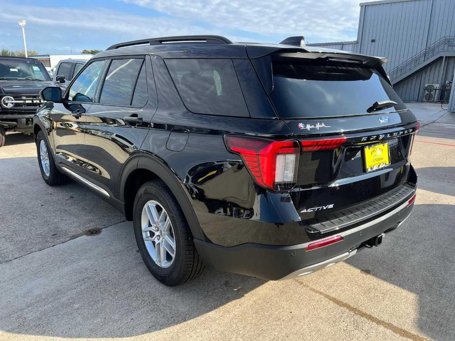 new 2025 Ford Explorer car, priced at $40,870