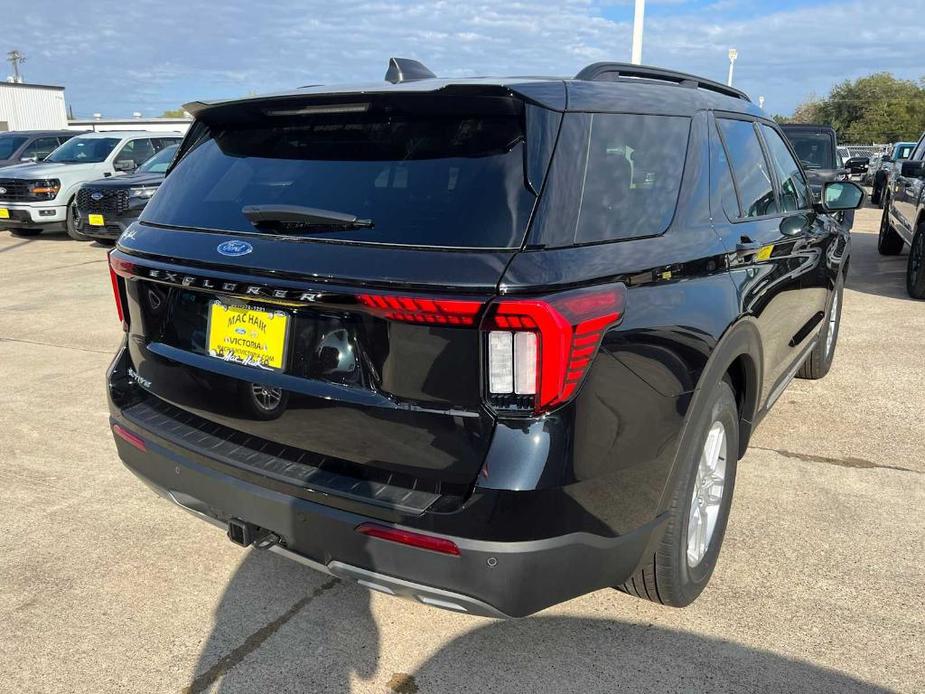 new 2025 Ford Explorer car, priced at $40,870