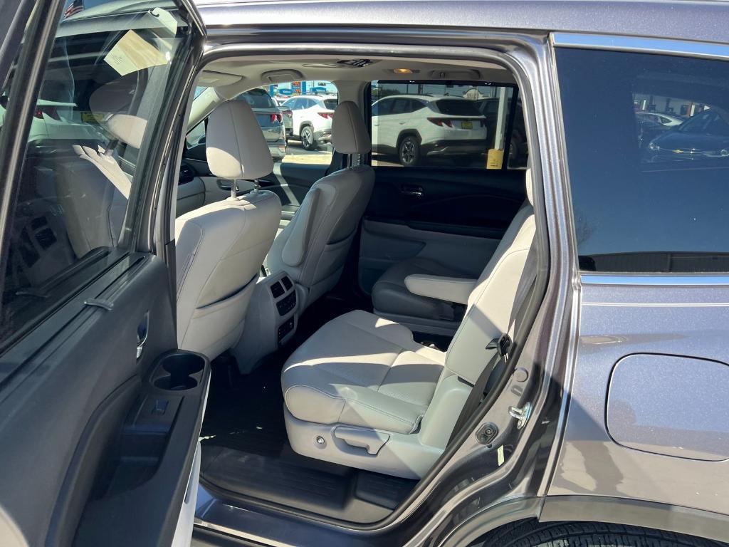 used 2016 Honda Pilot car, priced at $18,804