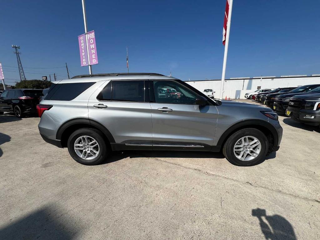 new 2025 Ford Explorer car, priced at $40,210