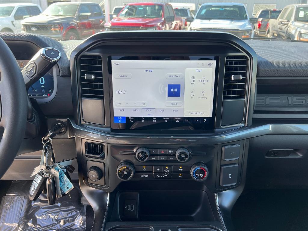 new 2025 Ford F-150 car, priced at $46,880