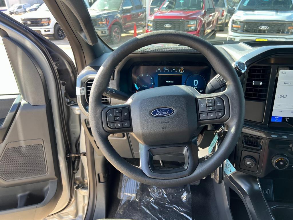 new 2025 Ford F-150 car, priced at $46,880