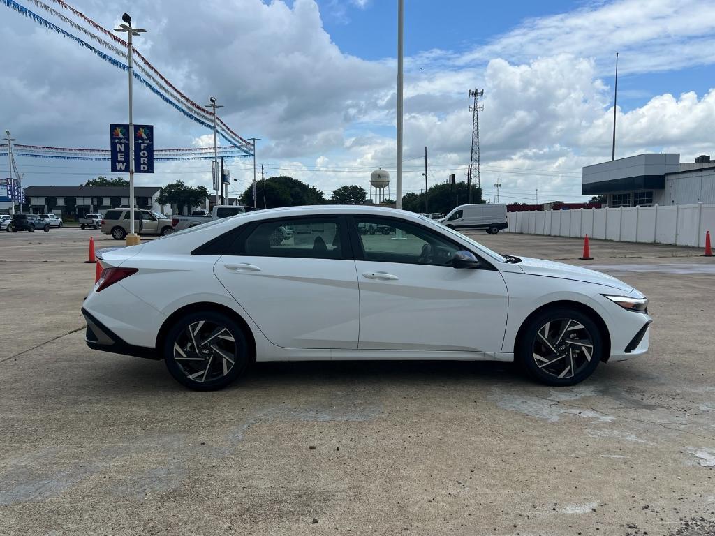 new 2025 Hyundai ELANTRA HEV car, priced at $28,925