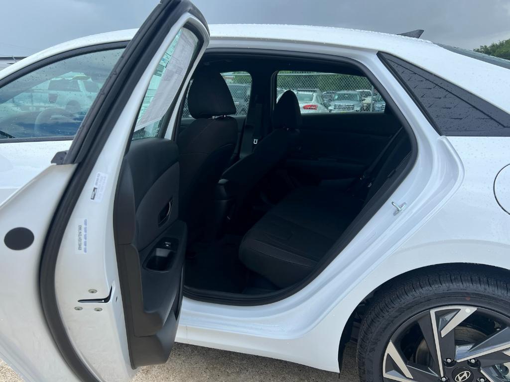 new 2025 Hyundai ELANTRA HEV car, priced at $28,925