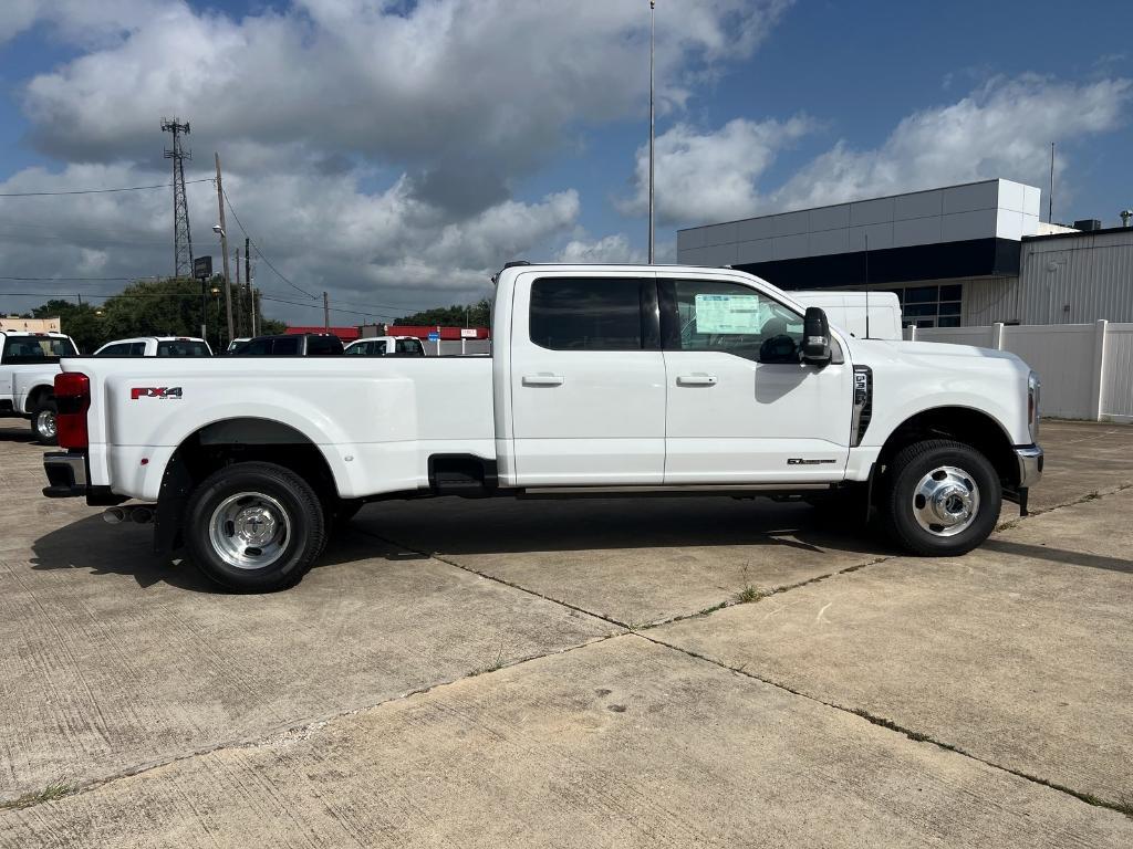 new 2025 Ford F-350 car, priced at $76,000