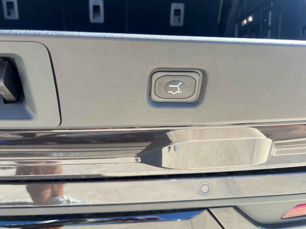 new 2025 Ford Expedition car, priced at $80,440