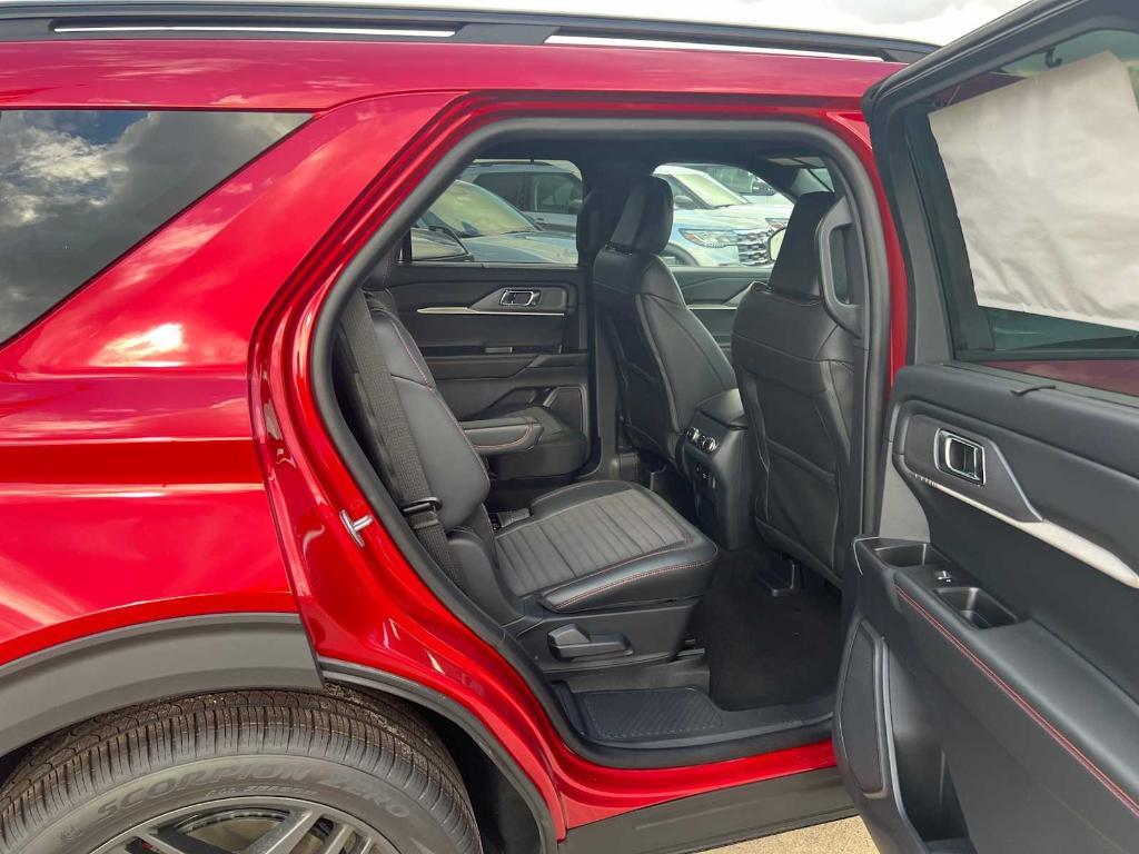 new 2025 Ford Explorer car, priced at $47,540