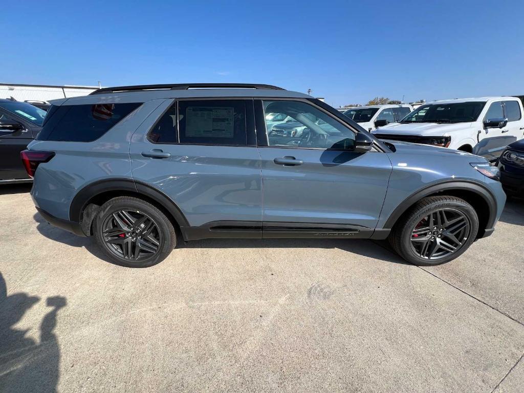 new 2025 Ford Explorer car, priced at $47,540