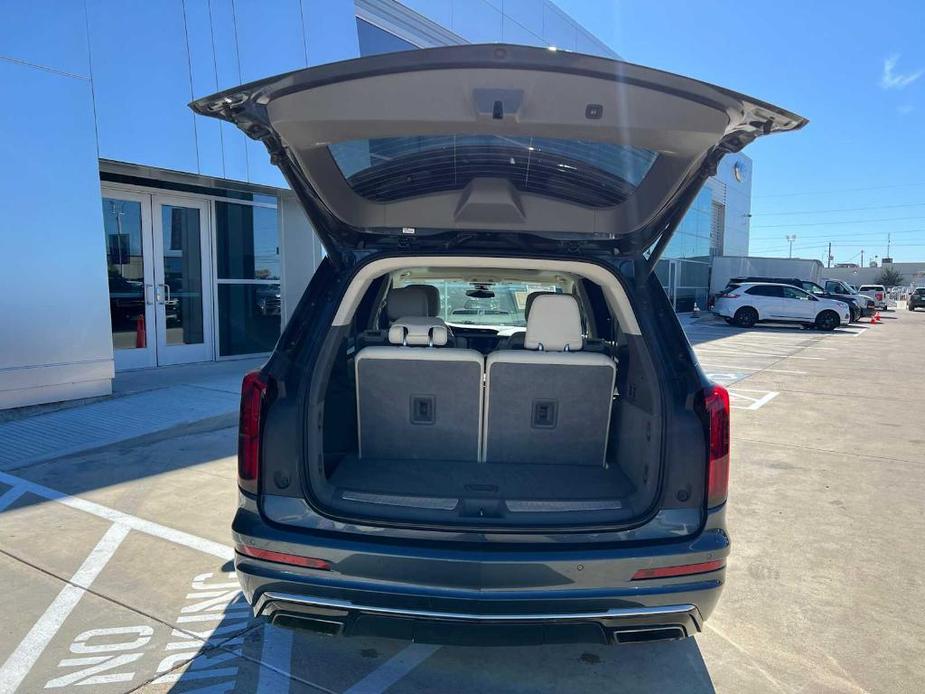 used 2020 Cadillac XT6 car, priced at $22,789