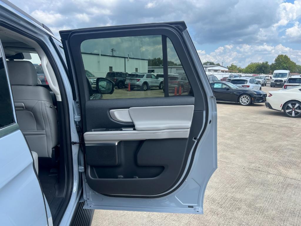new 2025 Ford Expedition Max car, priced at $72,725