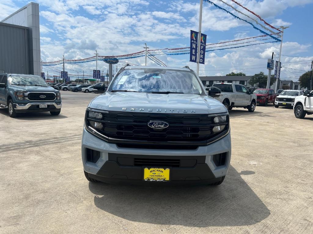new 2025 Ford Expedition Max car, priced at $72,725
