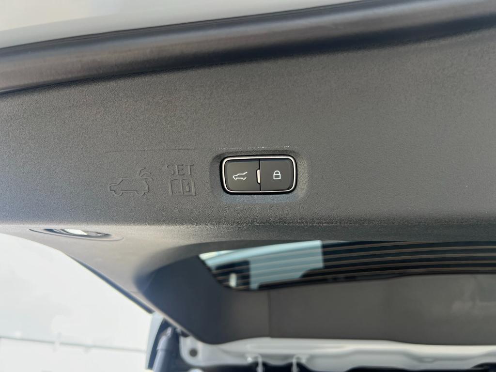 new 2025 Ford Expedition Max car, priced at $72,725
