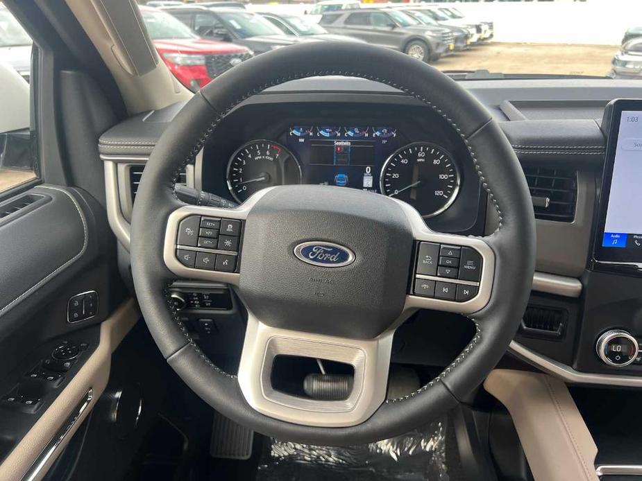 new 2024 Ford Expedition car, priced at $70,270