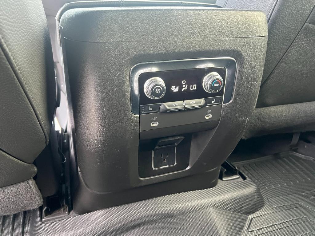 used 2022 GMC Yukon XL car, priced at $49,099