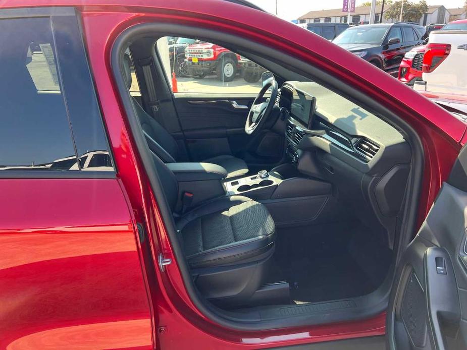 new 2025 Ford Escape car, priced at $31,970